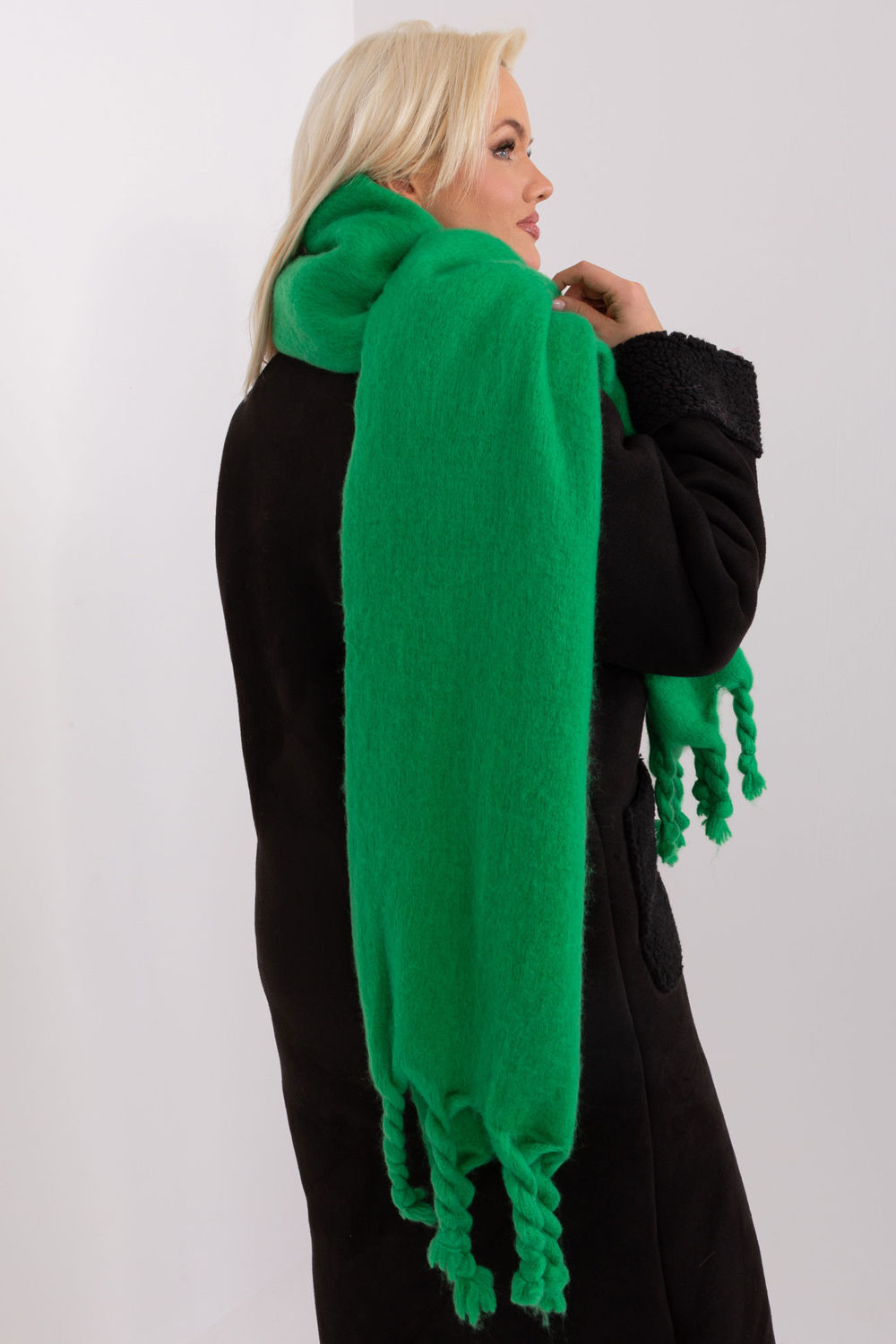 Scarf model 190574 AT