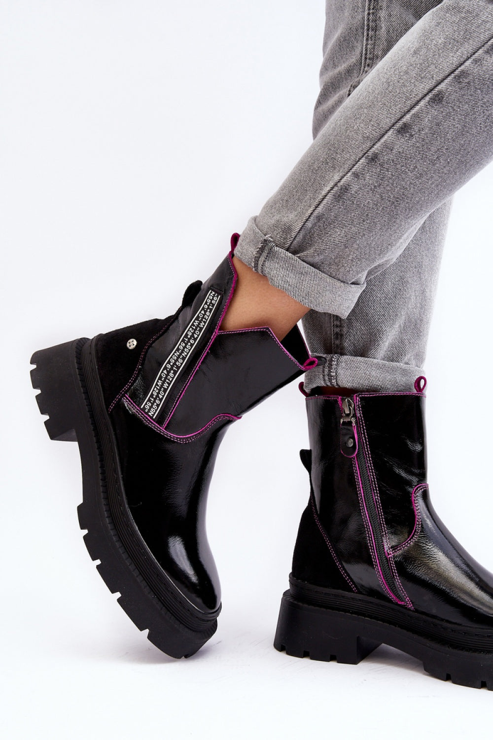 Heels model 190707 Step in style