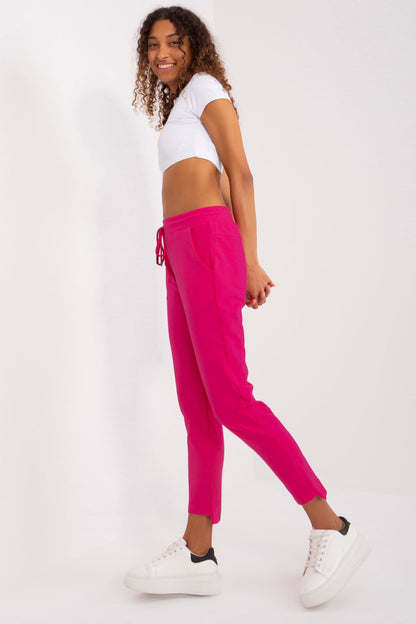 Sweatpants model 191223 Relevance