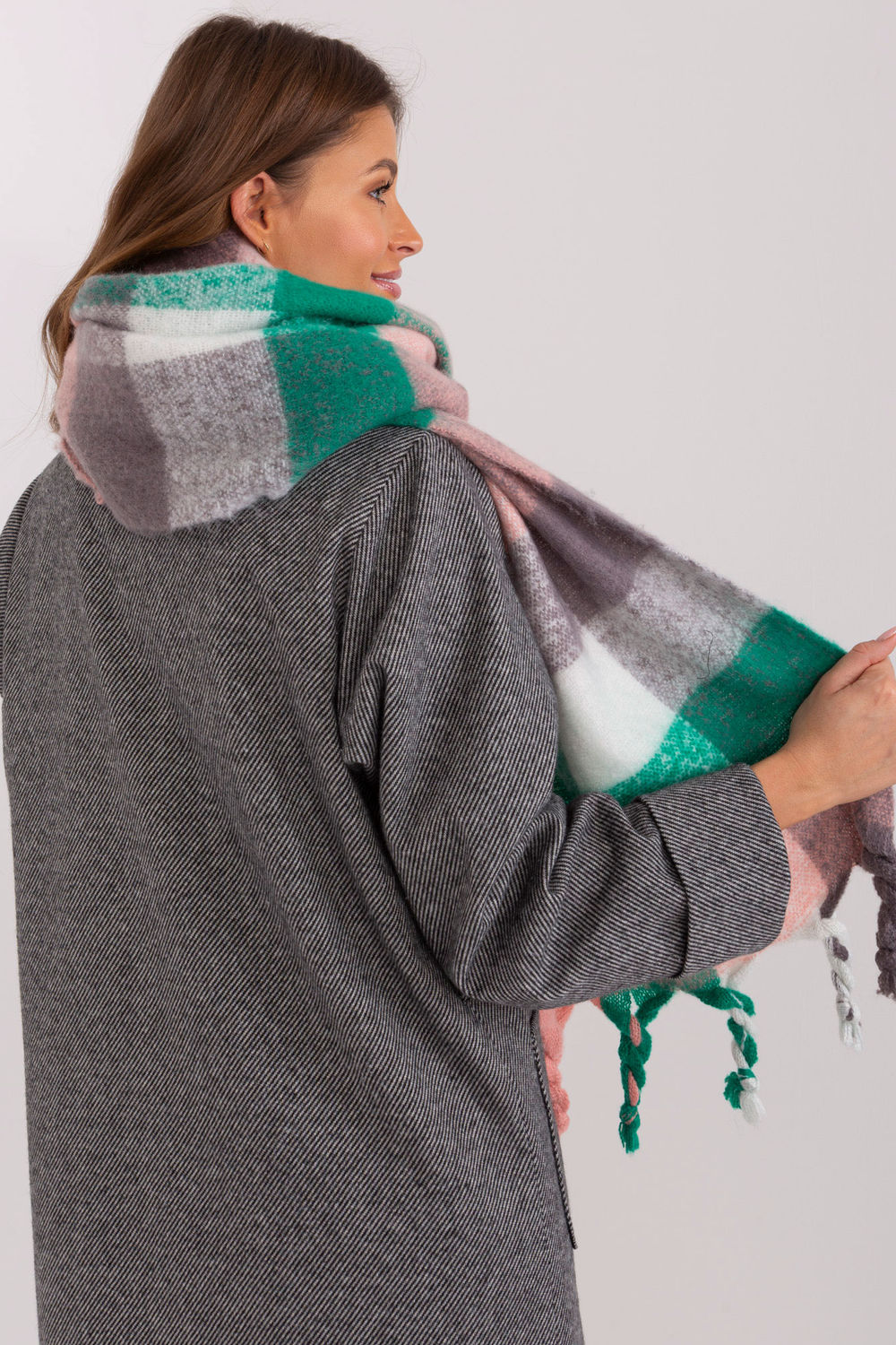 Scarf model 191704 AT