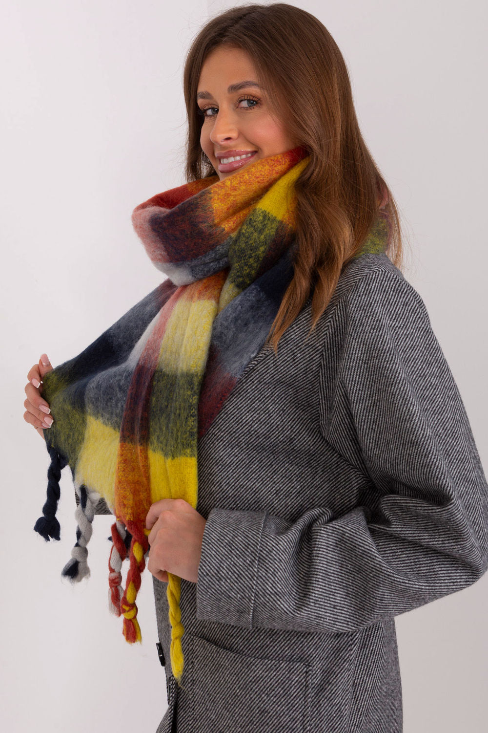 Scarf model 191705 AT