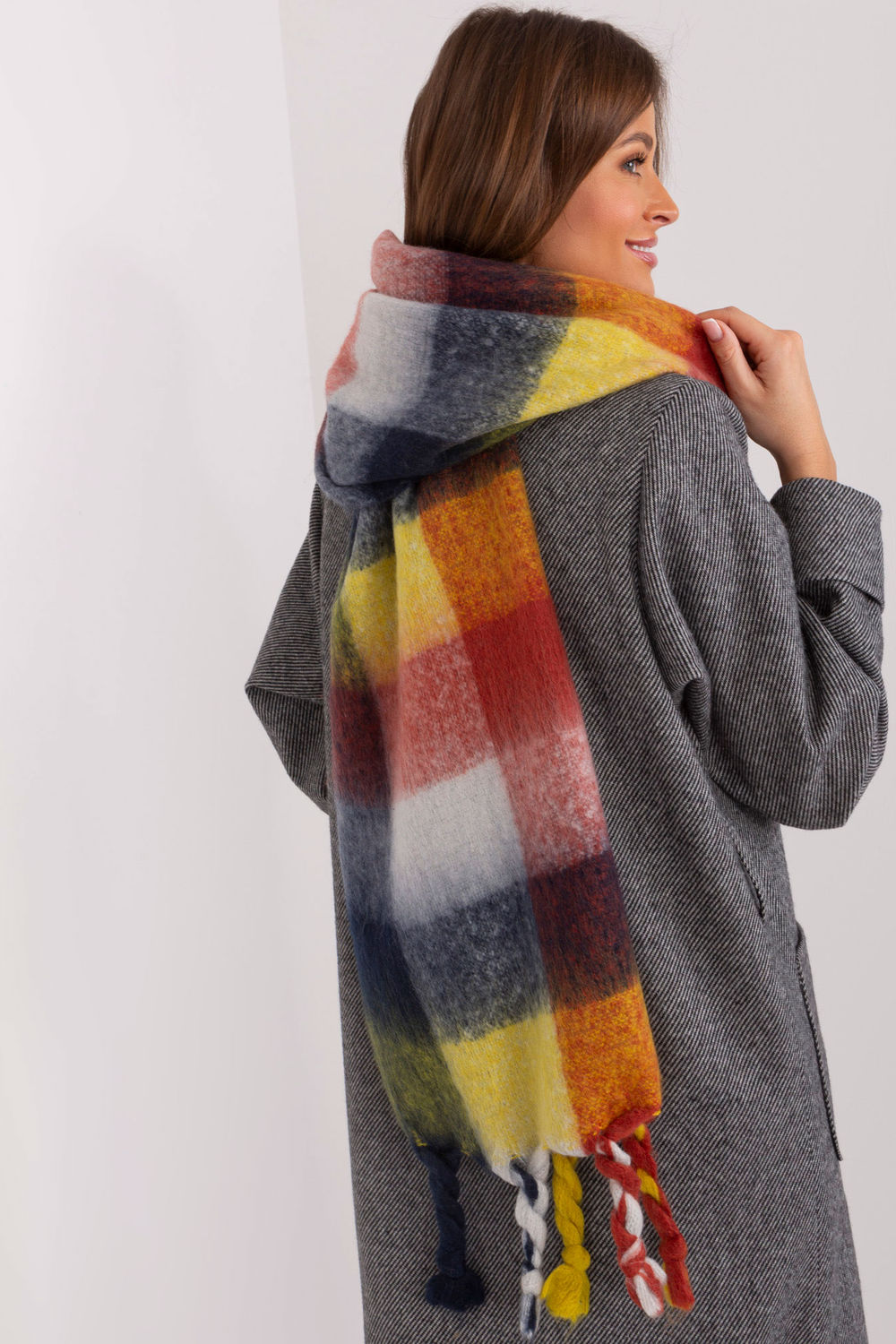 Scarf model 191705 AT