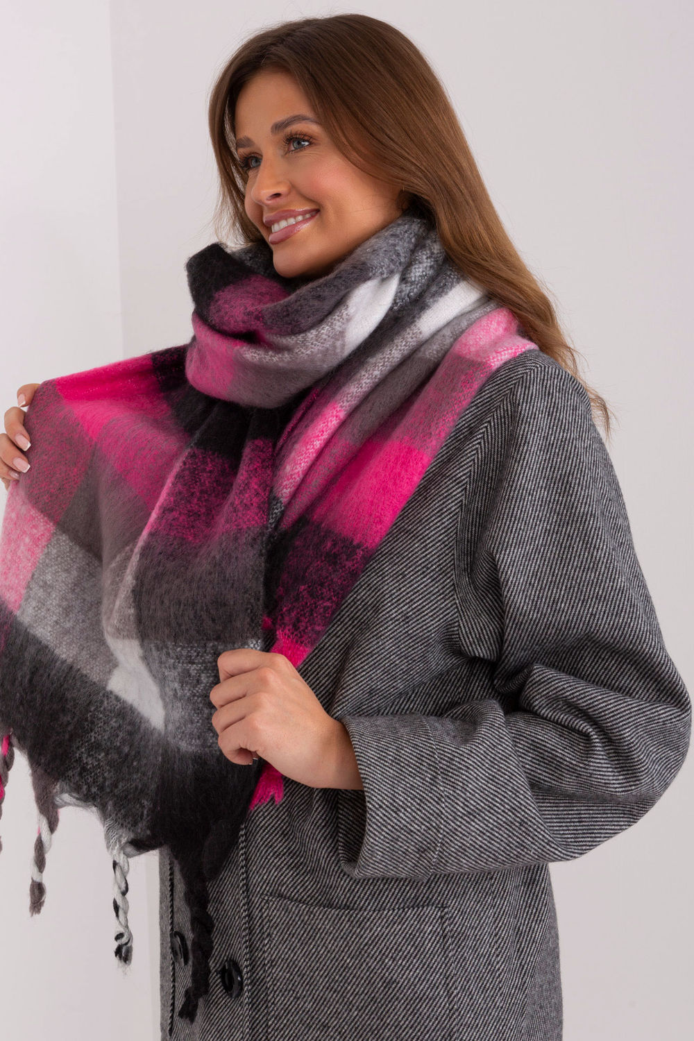 Scarf model 191709 AT