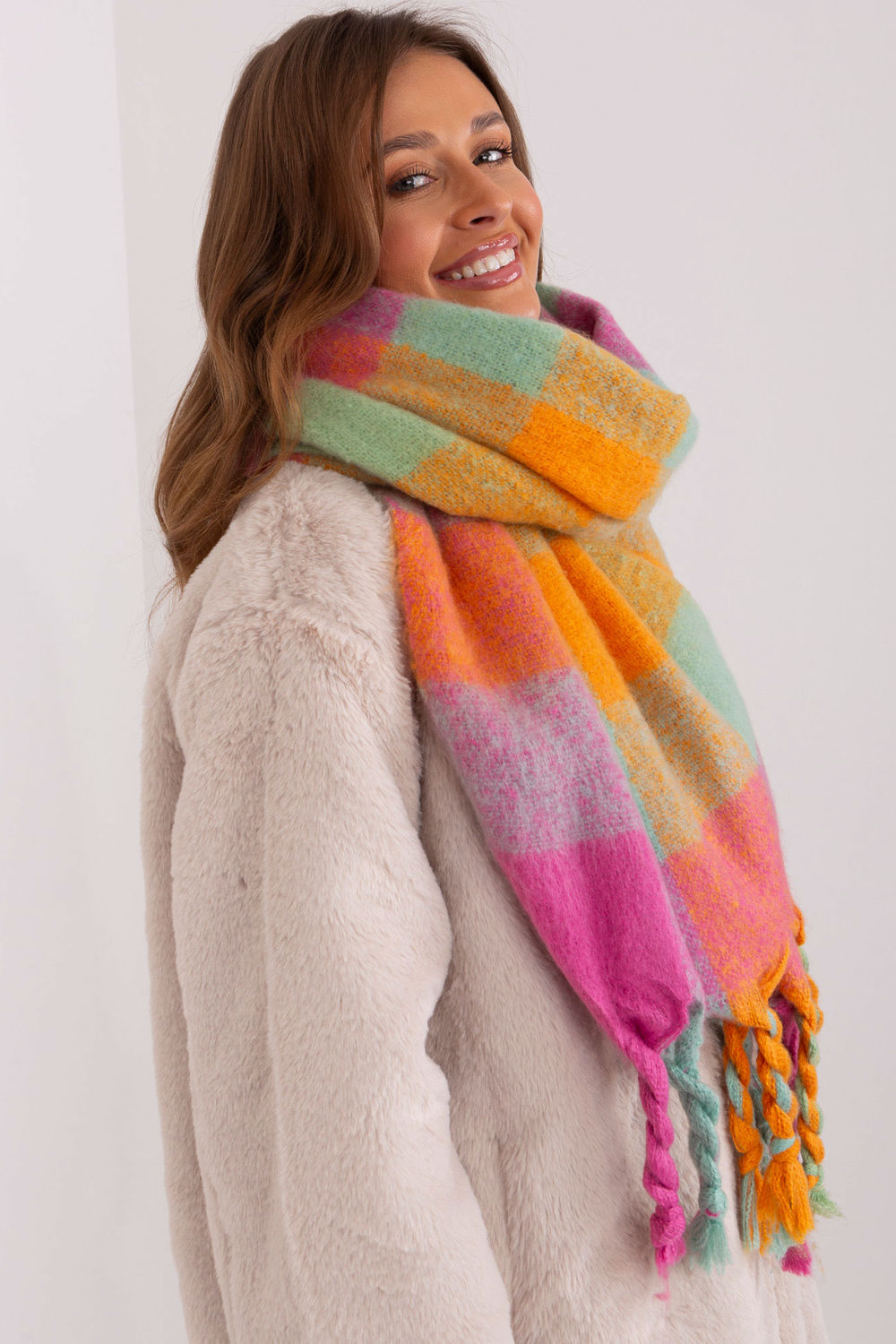 Scarf model 191717 AT