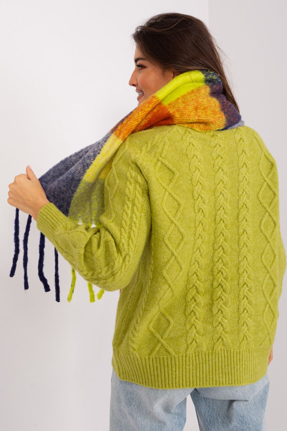 Scarf model 191724 AT