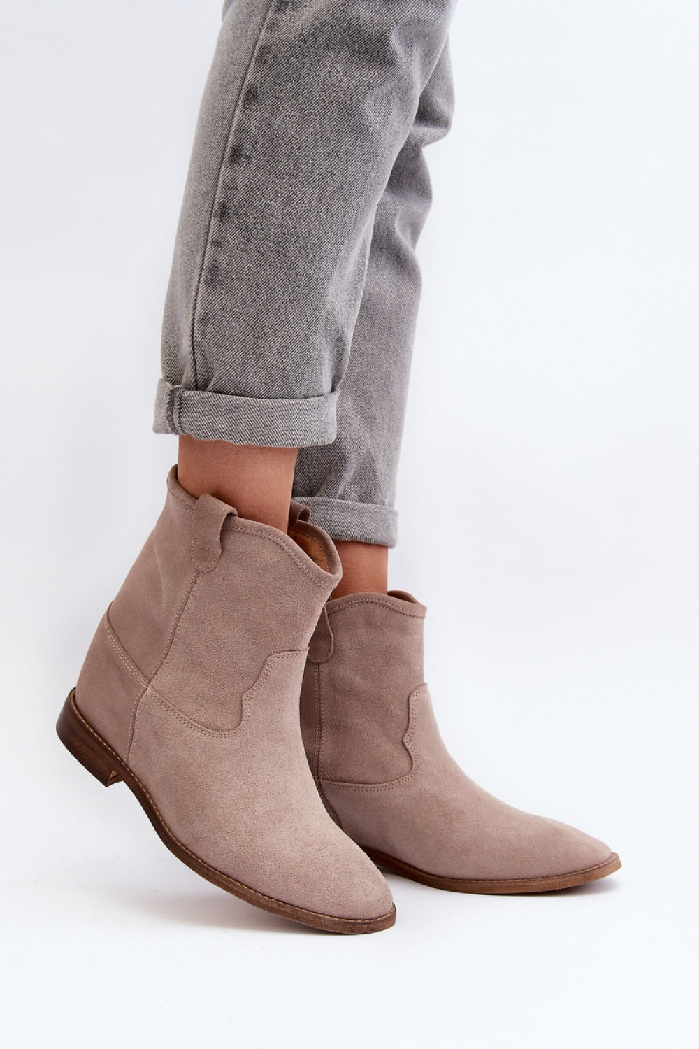 Ankle Boots model 191853 Step in style