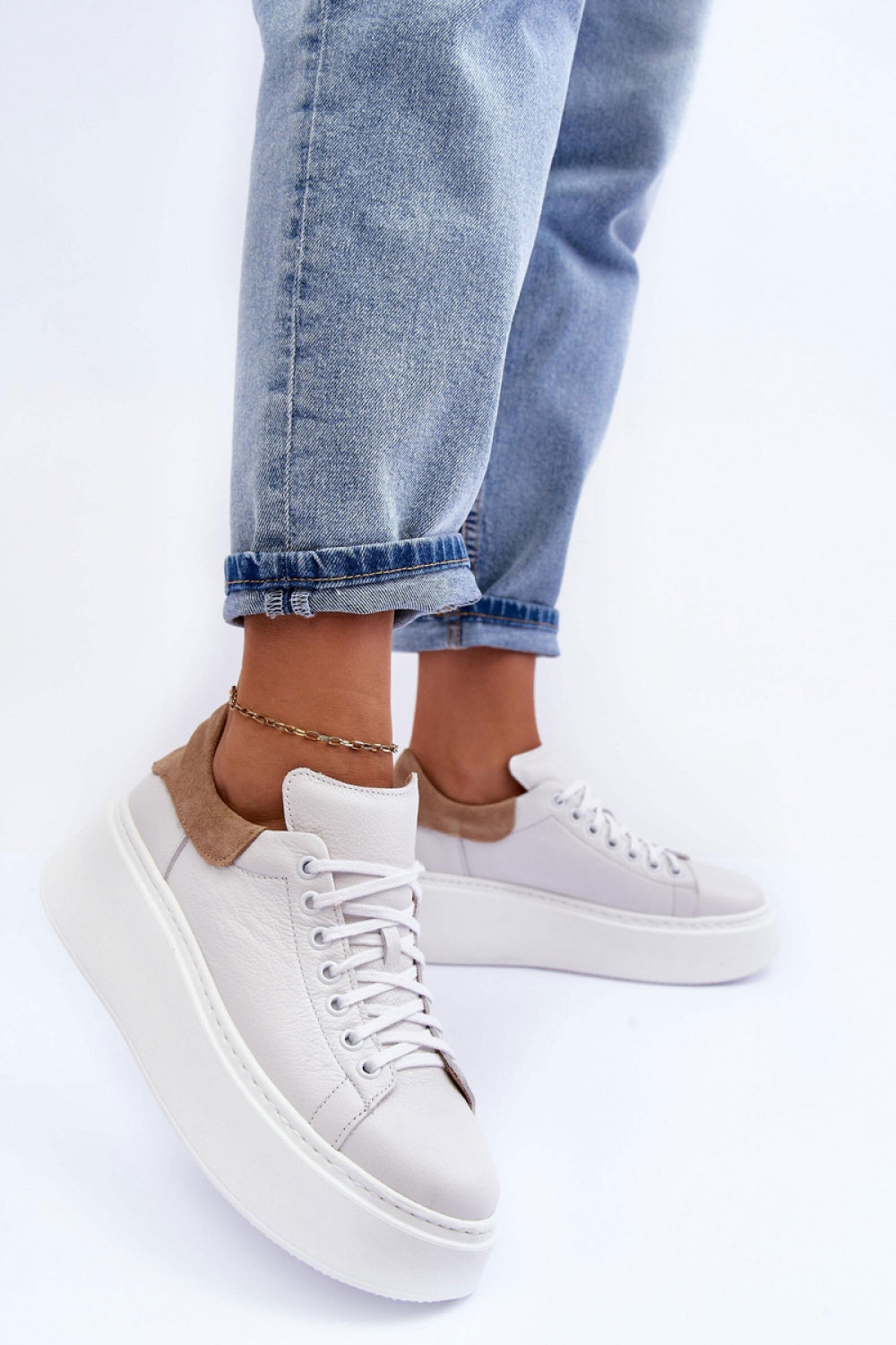 Sneakers model 192318 Step in style