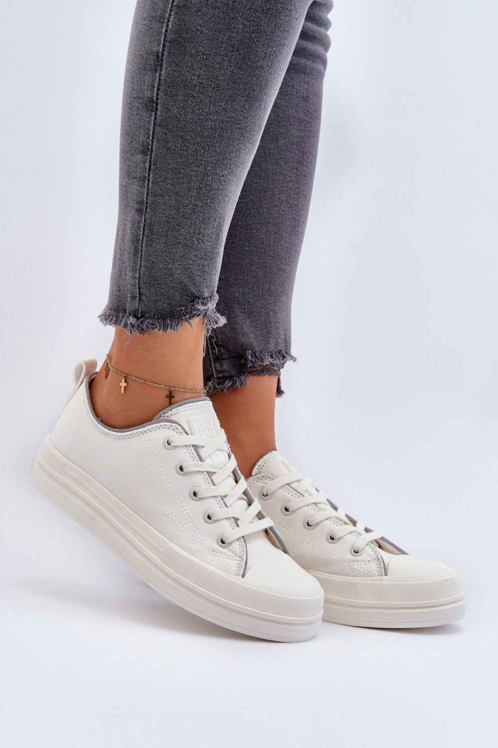 Sneakers Model 193529 Step in style