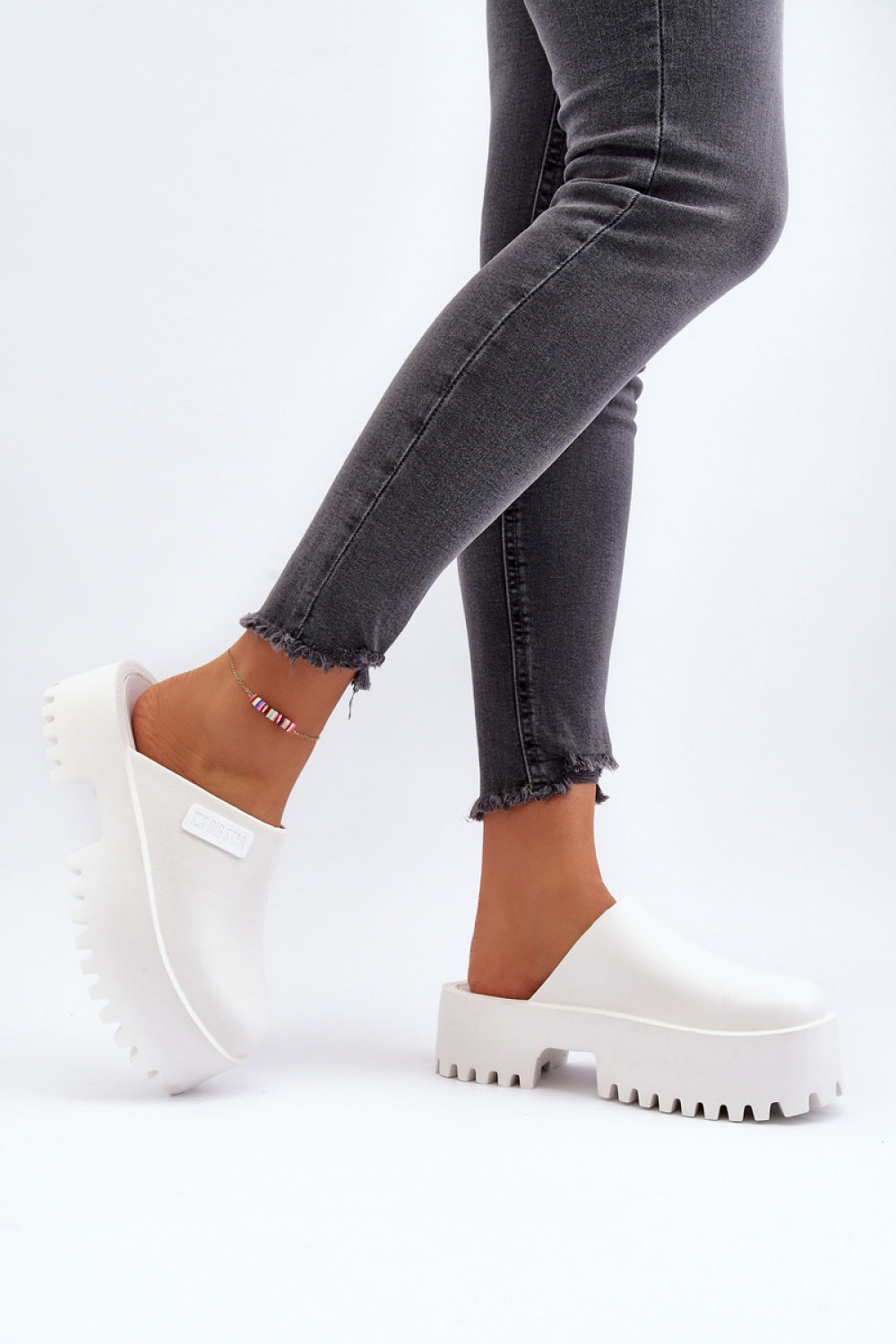 Slippers model 194121 Step in style
