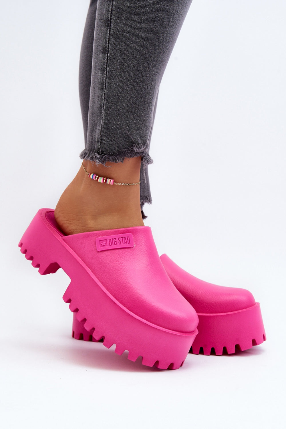 Mules model 194122 Step in style