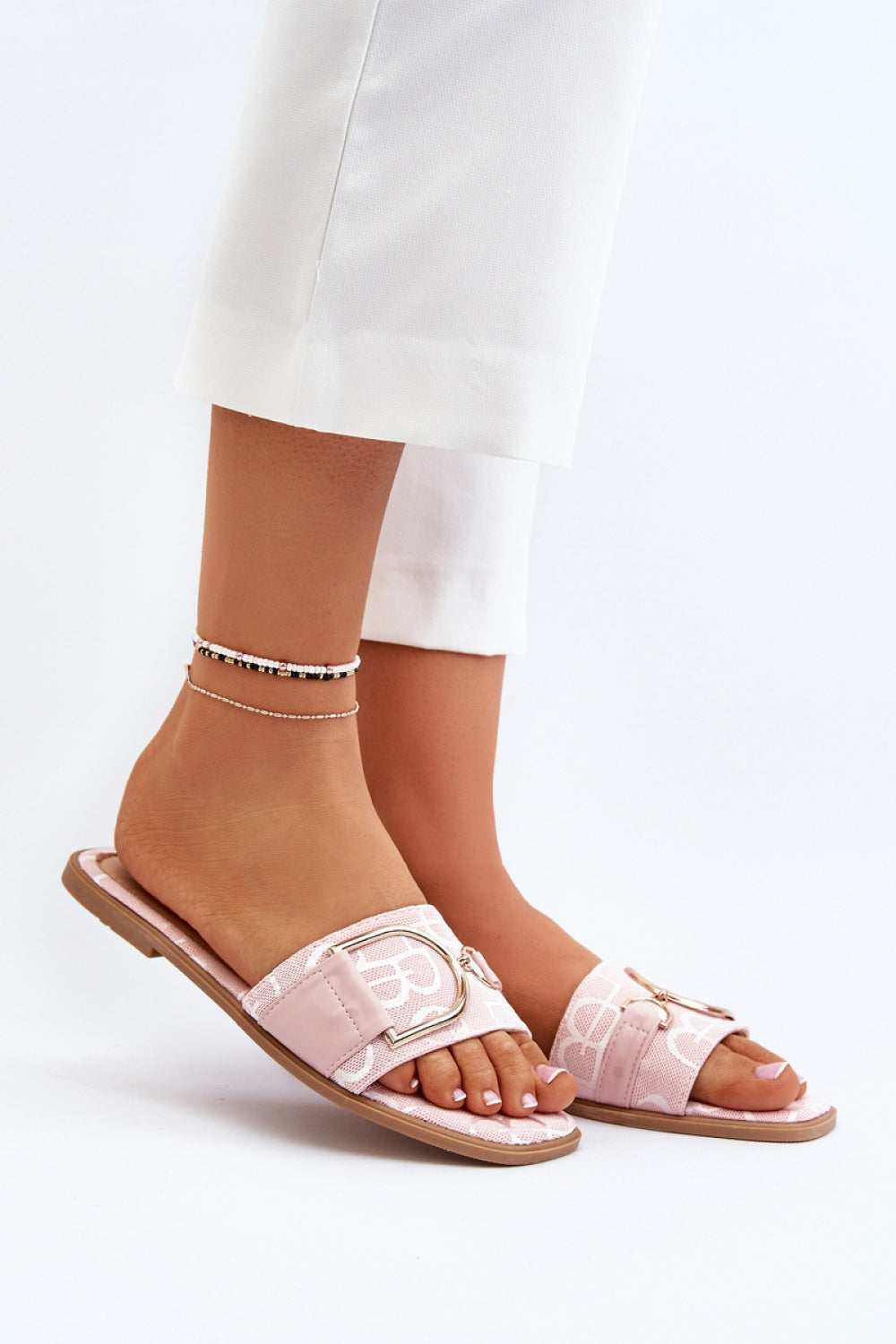 Slippers model 194132 Step in style