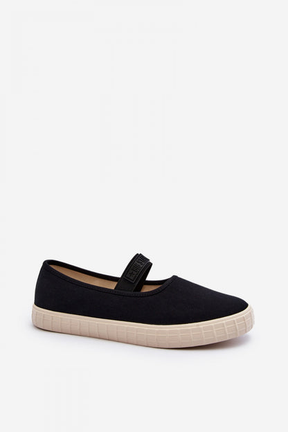 Sneakers Model 194982 Step in Style