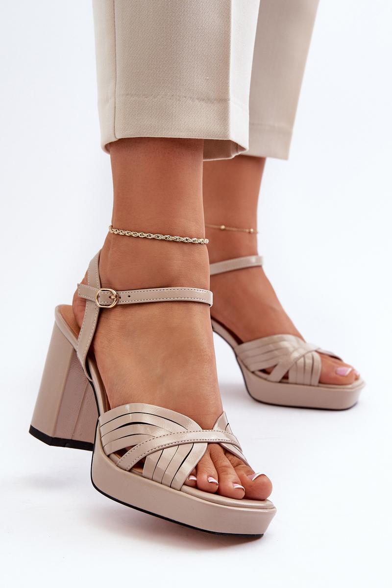 Sandals with heels model 195544 Step in style