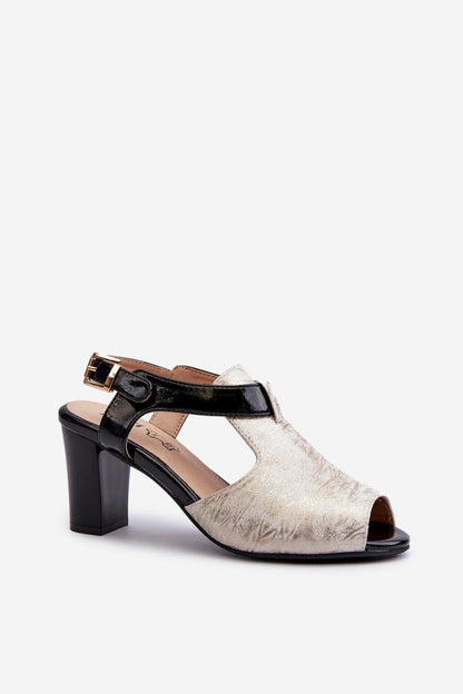 Slippers model 196230 Step in style