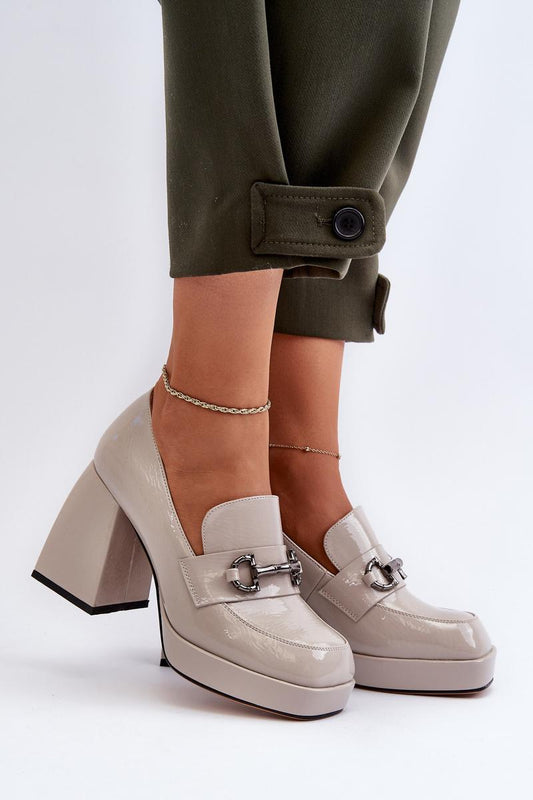 Shoes with a heel model 196315 Step in style