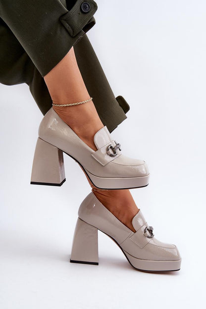 Shoes with a heel model 196315 Step in style
