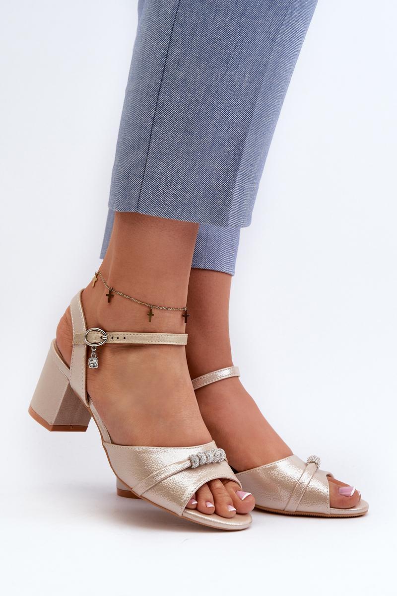 Sandals with heel model 196331 Step in style