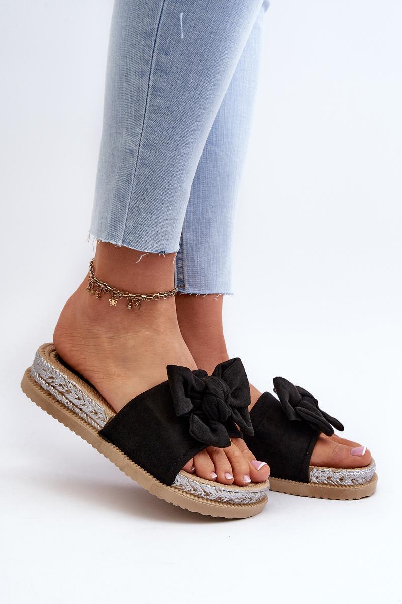 Slippers model 196418 Step in style