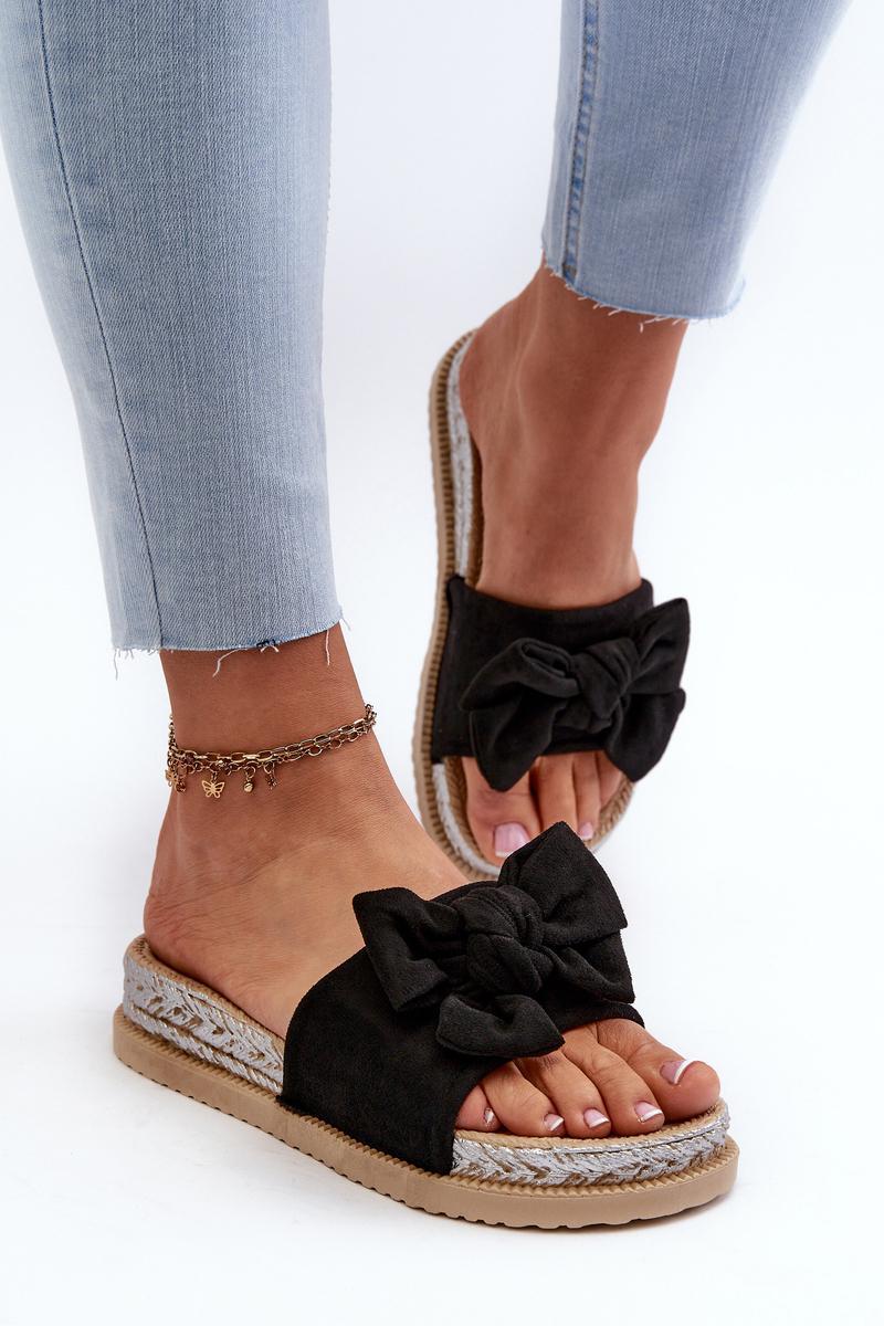 Slippers model 196418 Step in style
