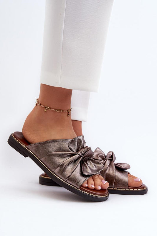 Slippers model 196425 Step in style