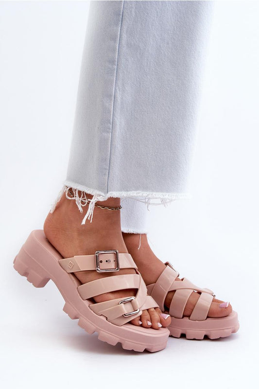 Slippers model 197667 Step in style