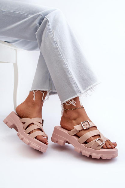 Slippers model 197667 Step in style