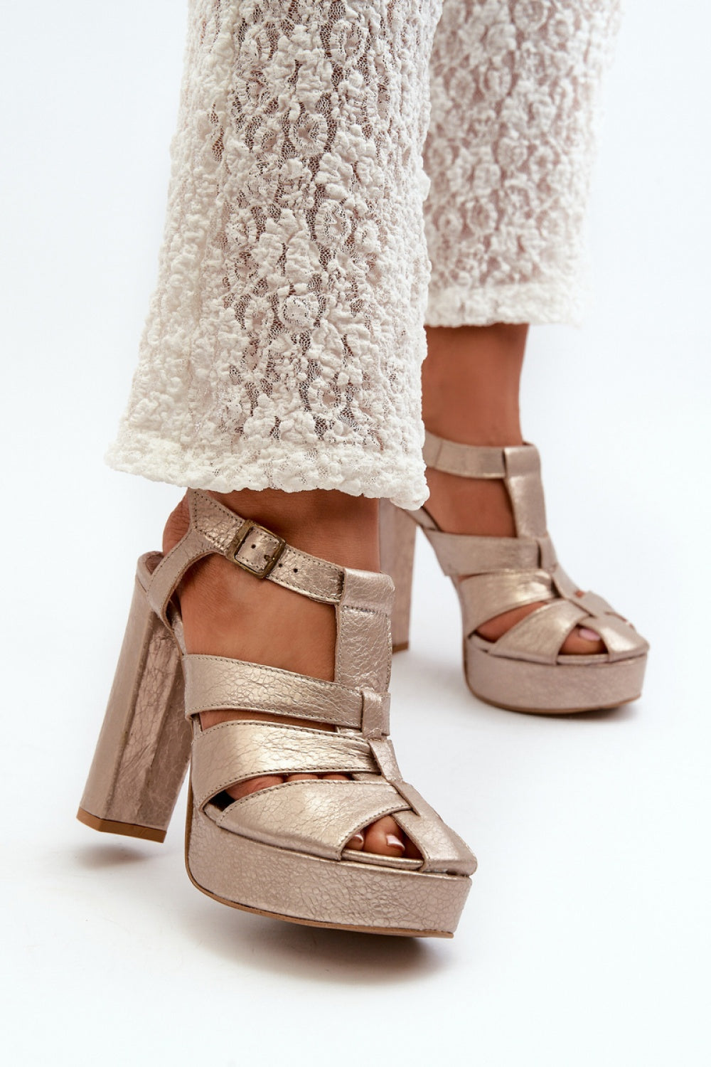 Sandals with heel model 198400 Step in style