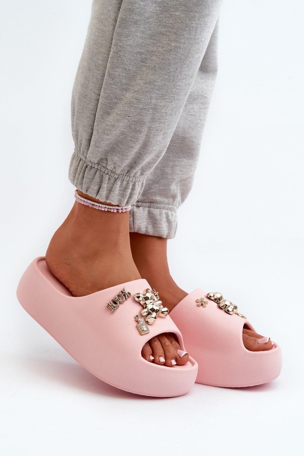 Slippers model 198425 Step in style