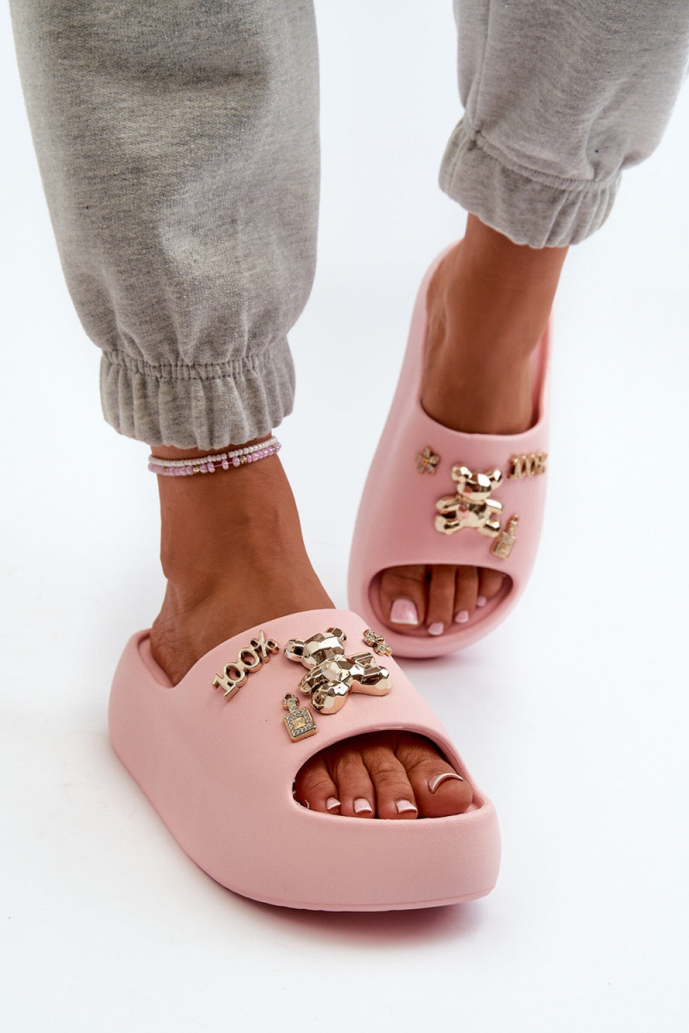 Slippers model 198425 Step in style