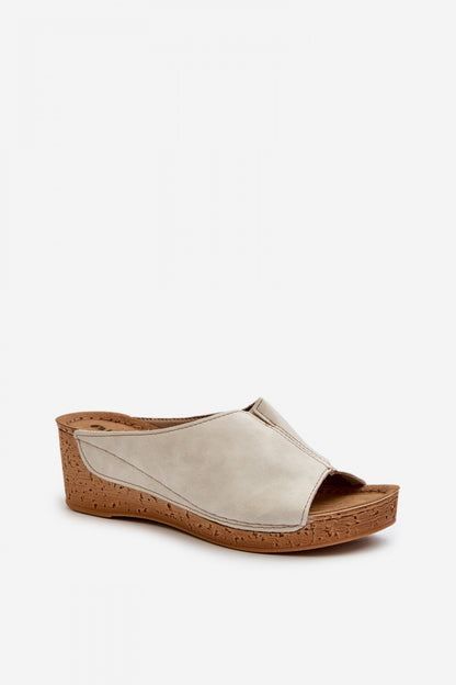 Slippers model 198463 Step in style