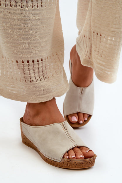 Slippers model 198463 Step in style