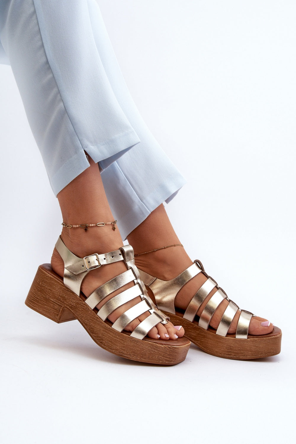 Heeled sandals model 198812 Step in style
