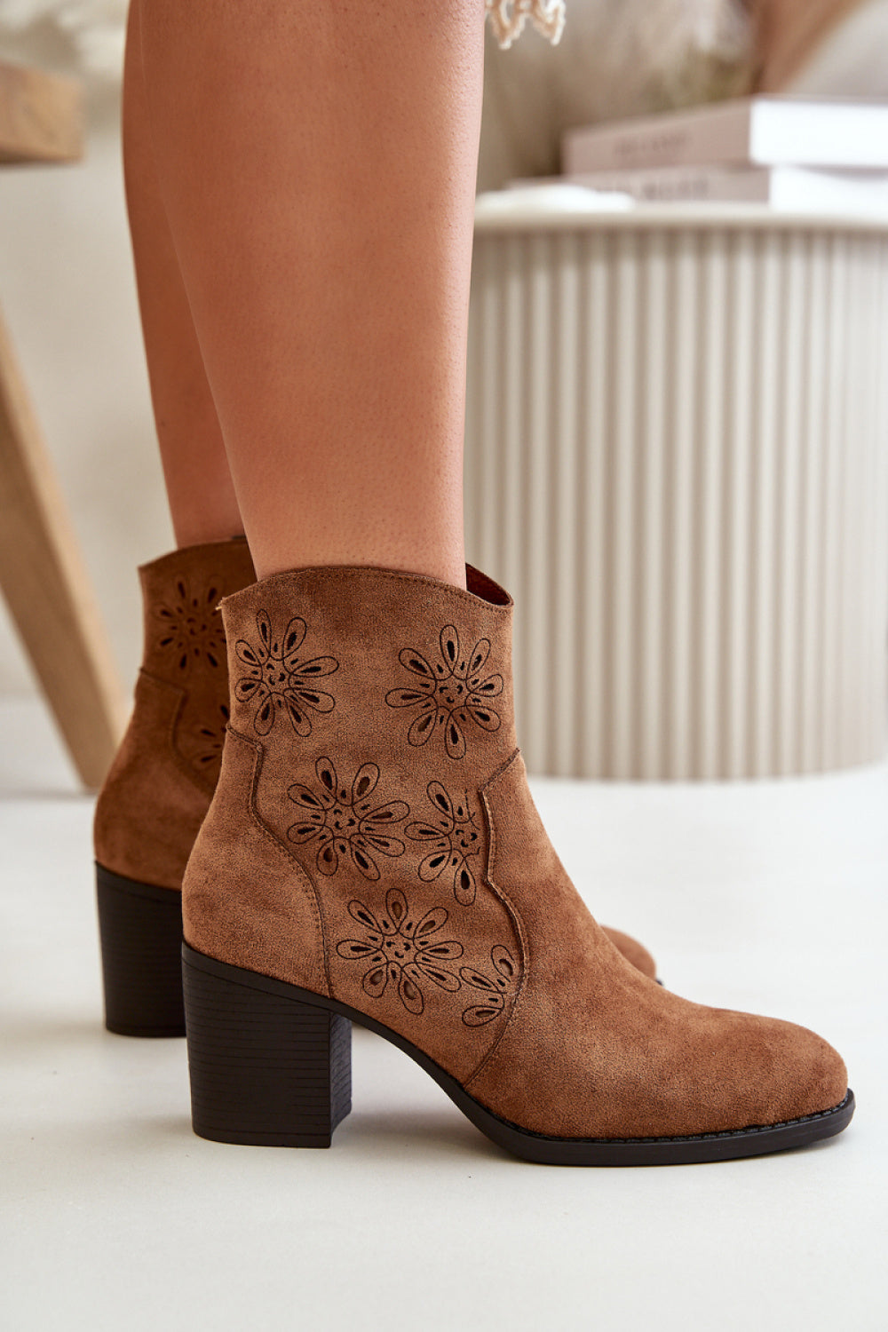 Ankle boots with heels model 199068 Step in style