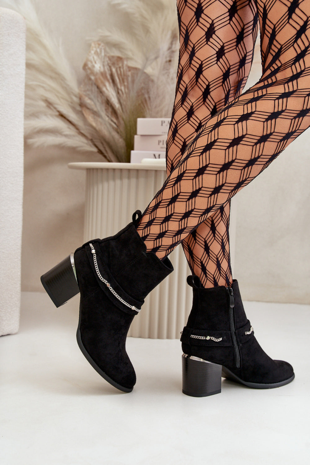 Ankle boots with heel model 199288 Step in style