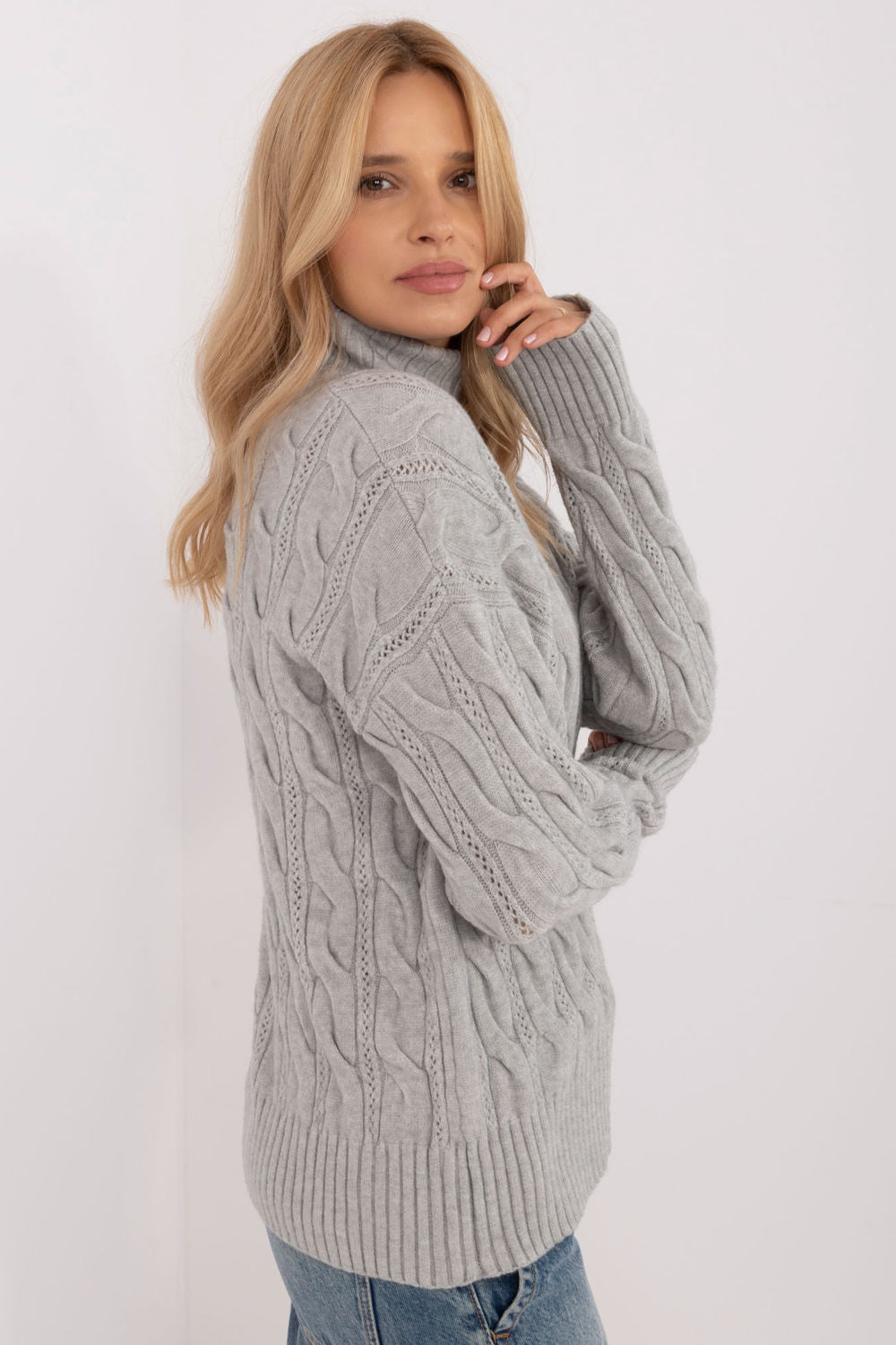 Turtle neck sweater model 199523 AT
