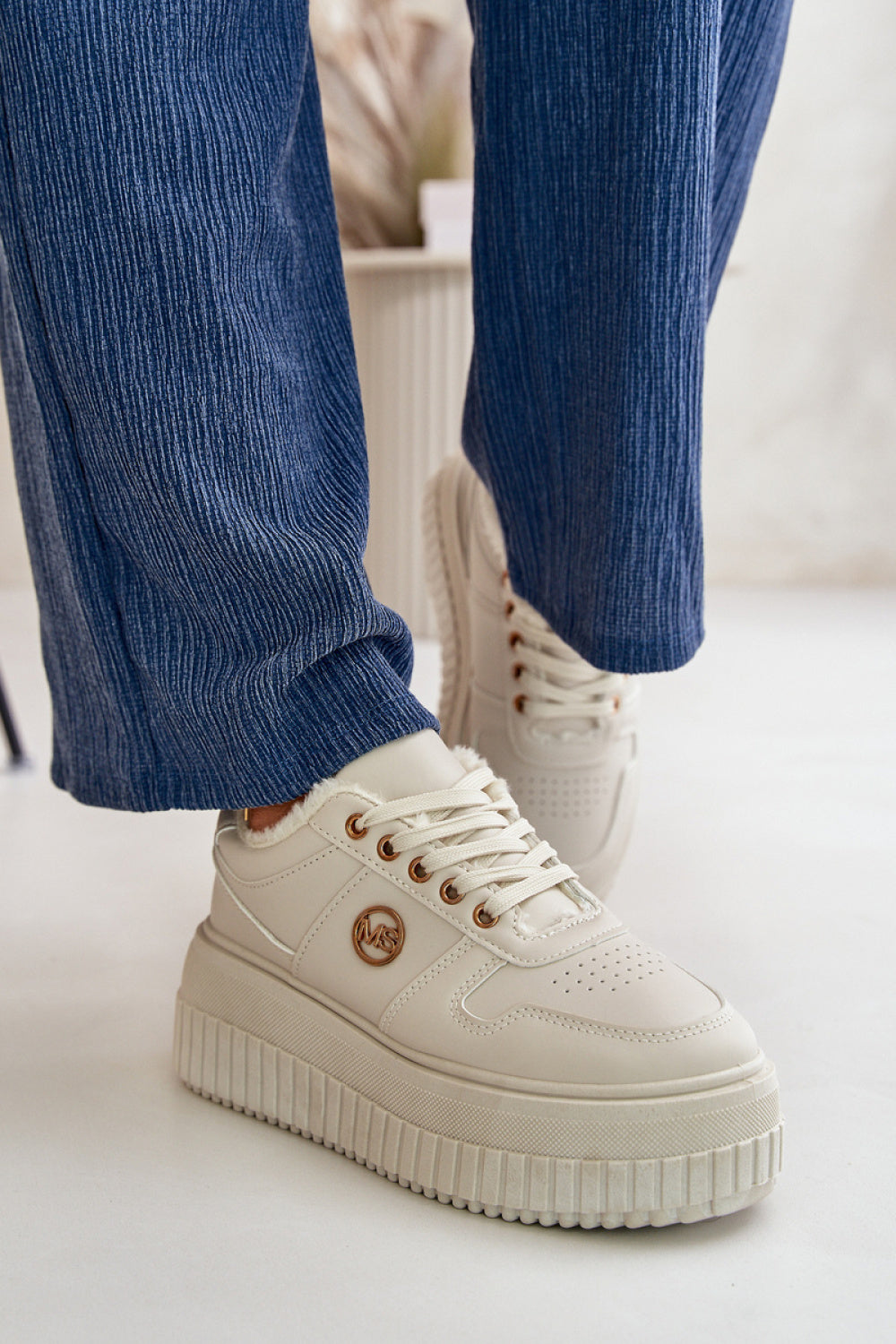 Sports shoes model 199885 Step in style