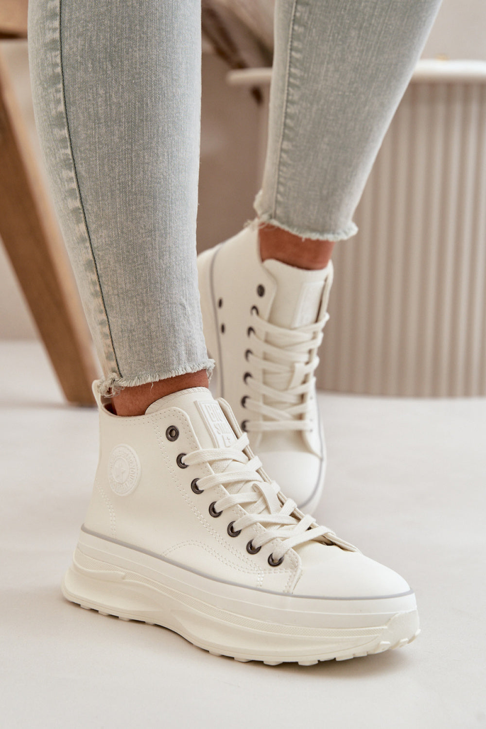 Sneakers Model 199904 Step in style