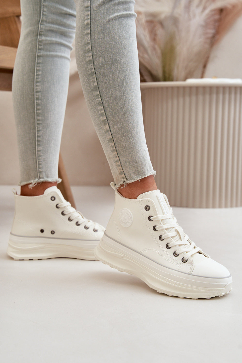 Sneakers Model 199904 Step in style