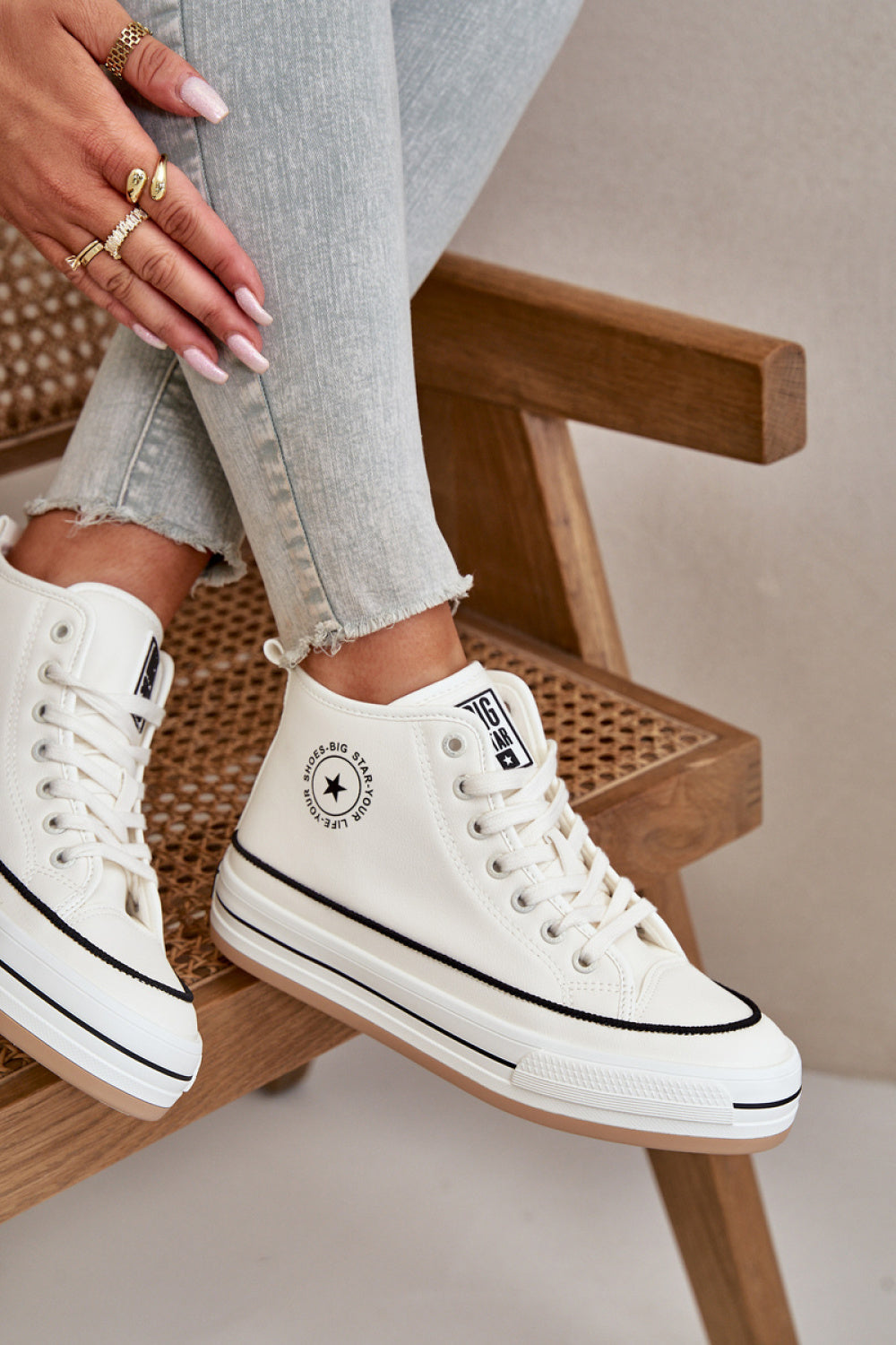 Sneakers Model 199906 Step in Style