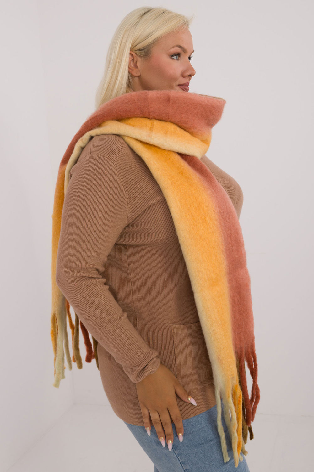 Scarf model 200284 AT