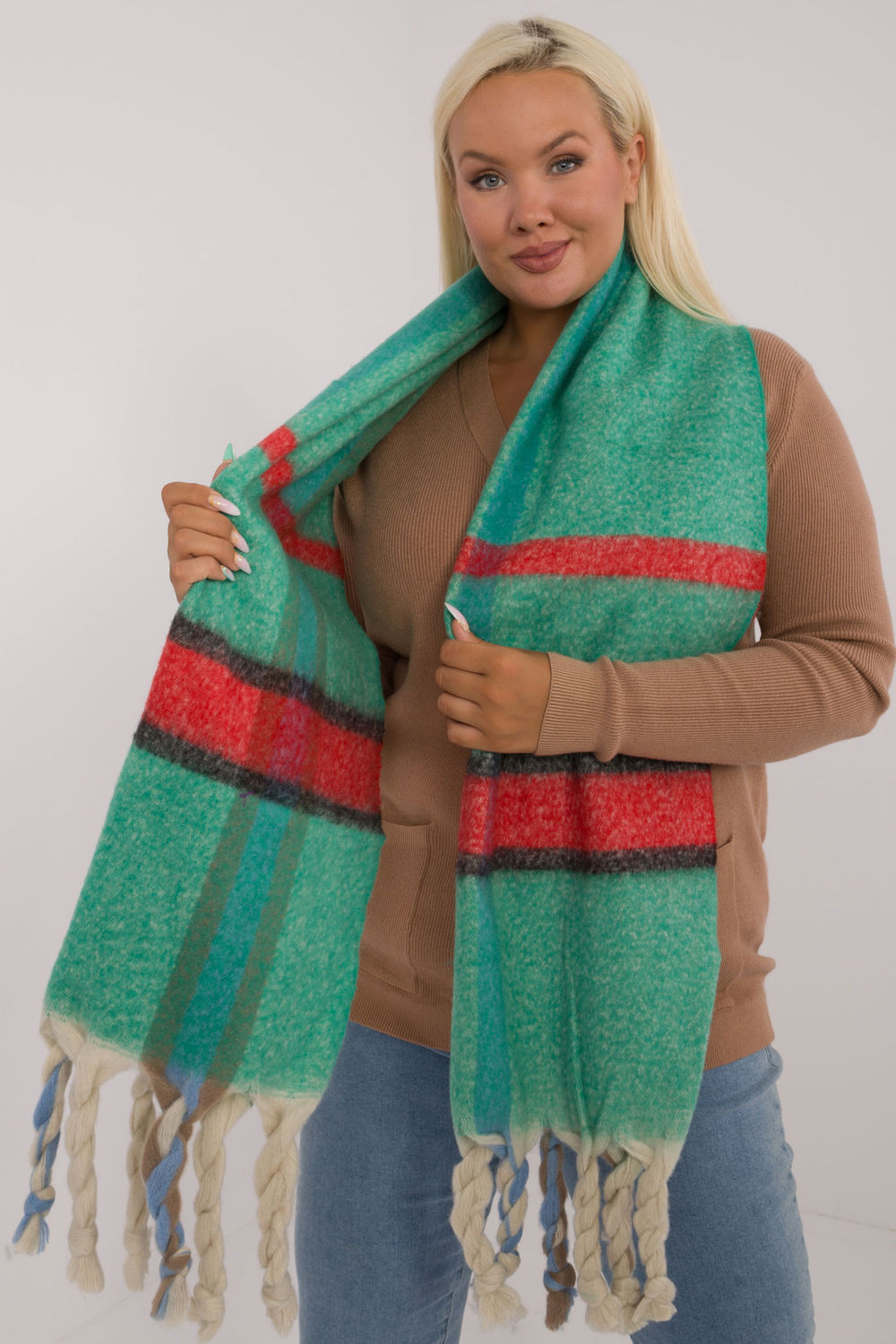 Scarf model 200287 AT