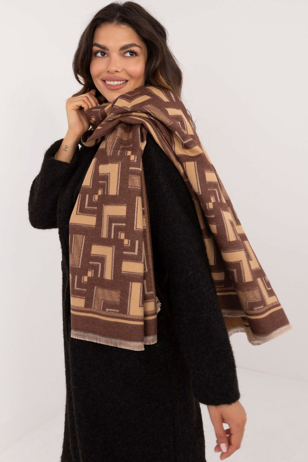 Scarf model 200538 AT