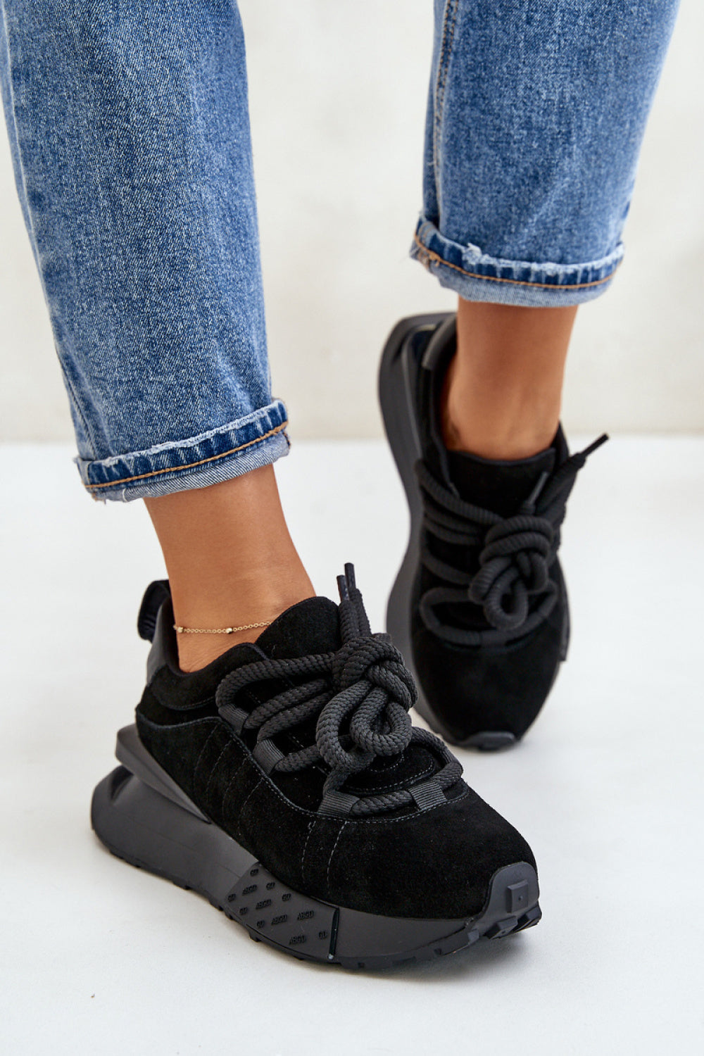 Sports Shoes model 200825 Step in style