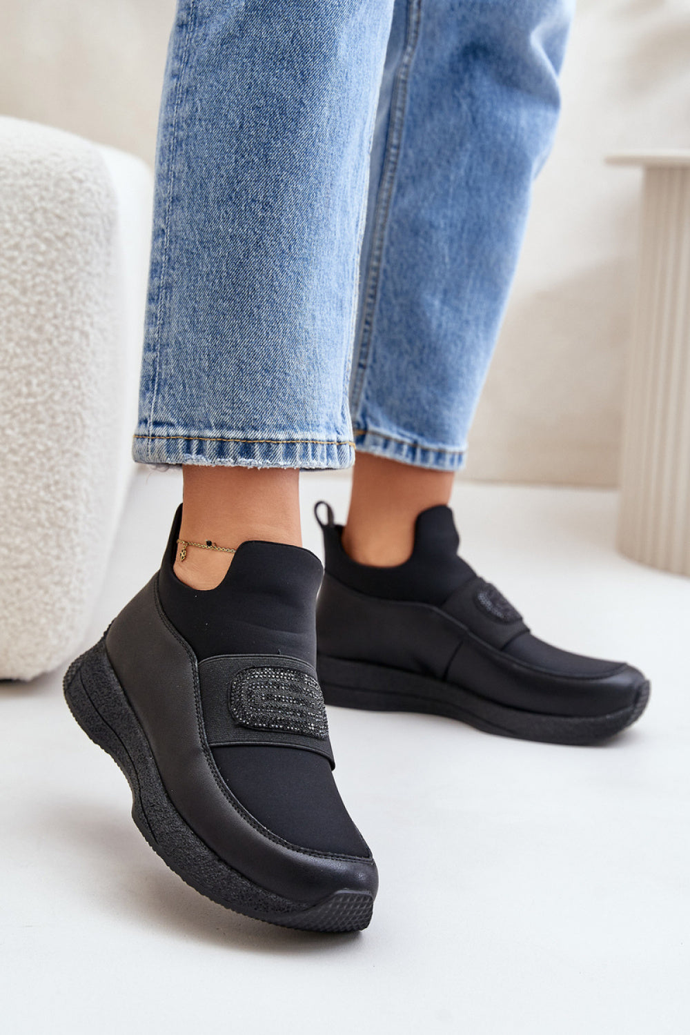 Sneakers model 201053 Step in style