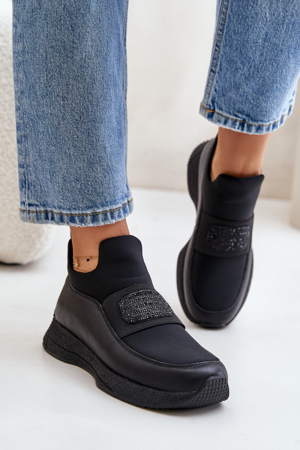 Sneakers model 201053 Step in style