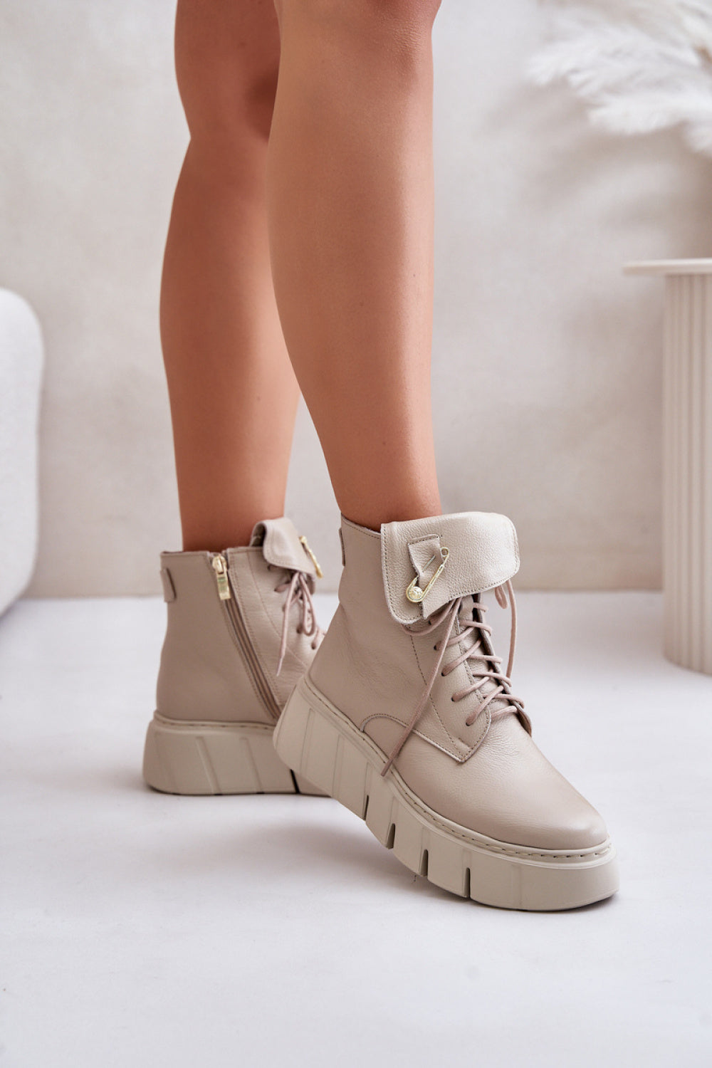 Platform ankle boots model 201184 Step in style