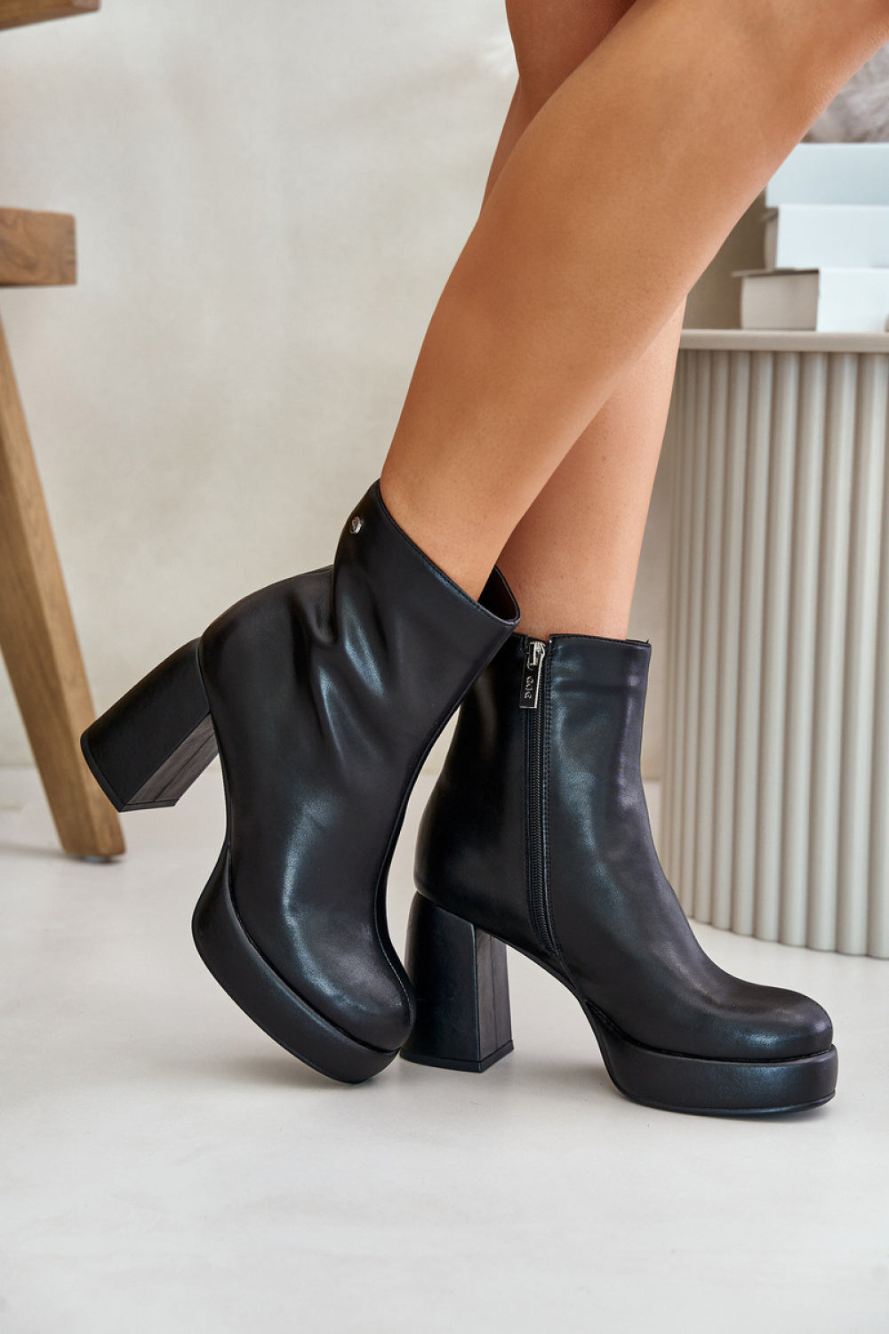 Ankle boots with heel model 201535 Step in style