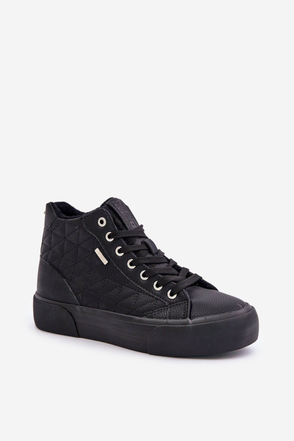 Sneakers model 201919 Step in style