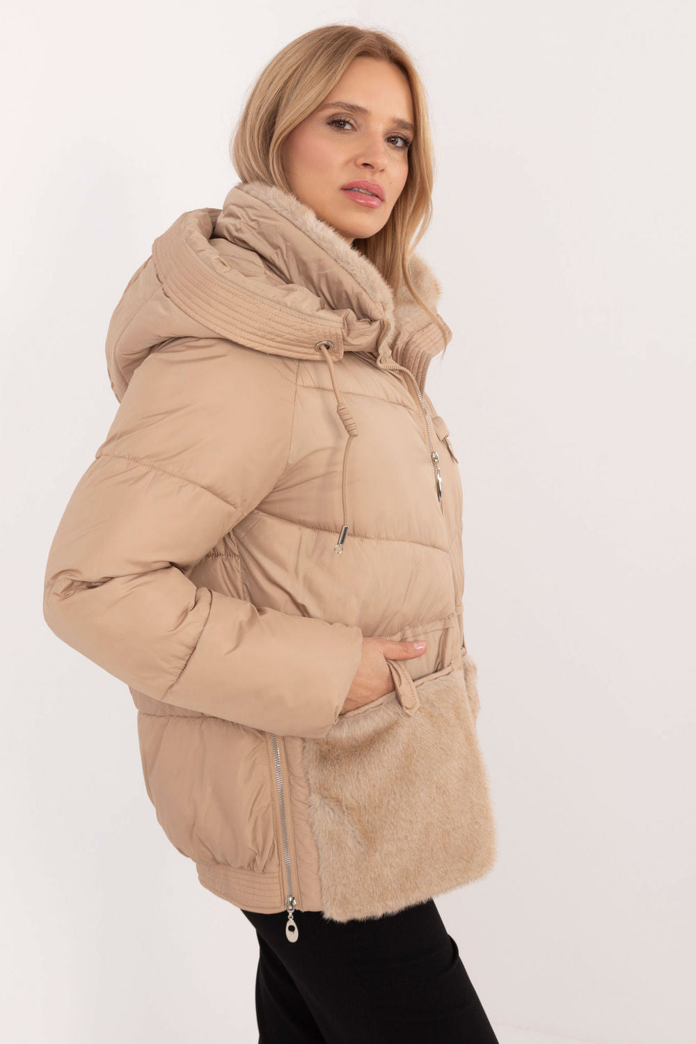 Jacke model 202254 MBM