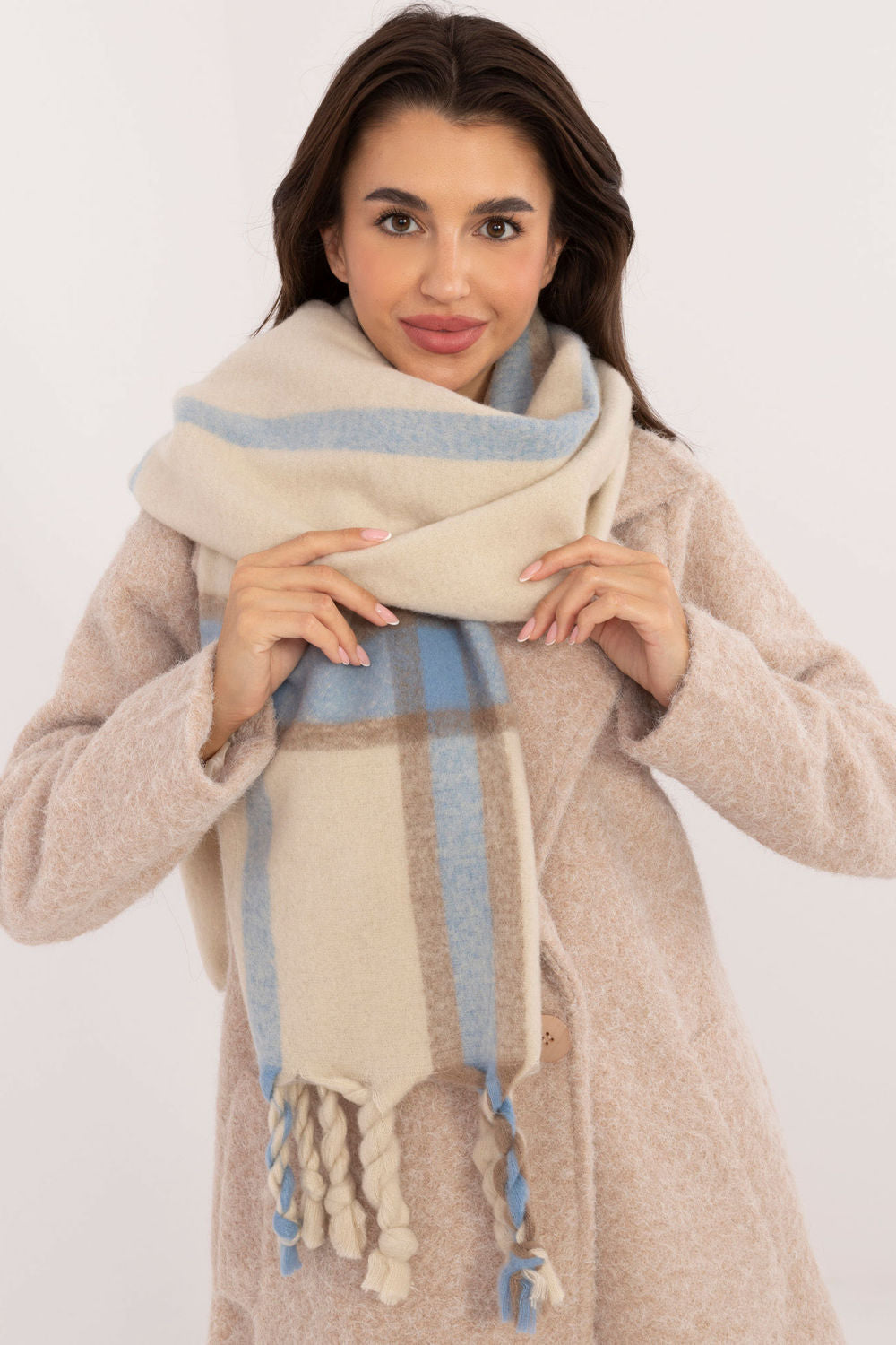 Scarf model 202570 AT